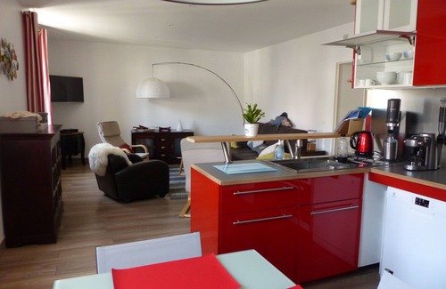 Le Palais Apartment | Bright and quiet apartment 61 m2 5 minutes walk from the Port