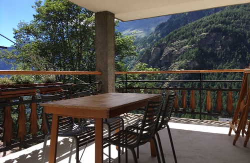 Paquier Apartment | Bright and spacious apartment with beautiful view and large balcony