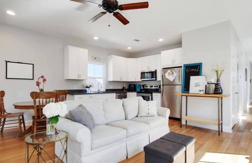 Mid-City House | Bright and spacious Mid-City home, perfect for families or couples.