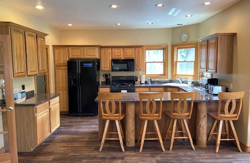 Blue River House | Bright and spacious home with hot tub! Minutes from skiing!