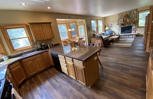 Blue River House | Bright and spacious home with hot tub! Minutes from skiing!