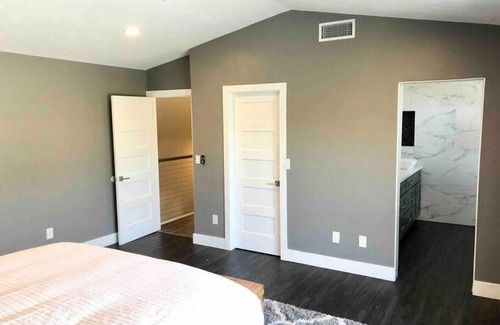 San Carlos House | Bright and spacious home with views, pool & spa.
