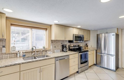 Portage Lakes House | Bright and updated home directly on Portage Lakes