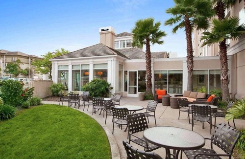 The East Side House | Bright and comfy stay, close to the Bay !