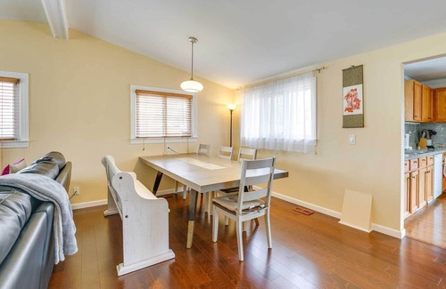 Allen House | Bright Ann Arbor Home w/Yard, 3 Mi to U of M