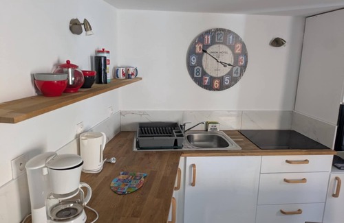 Kerroch Apartment | Bright apartment 300m from the port