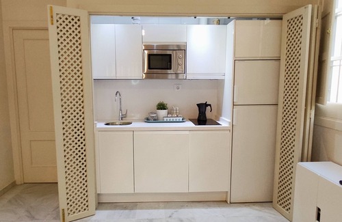 La Florida Apartment | Bright Apartment at Santa Cruz 4 pax Parking Opc