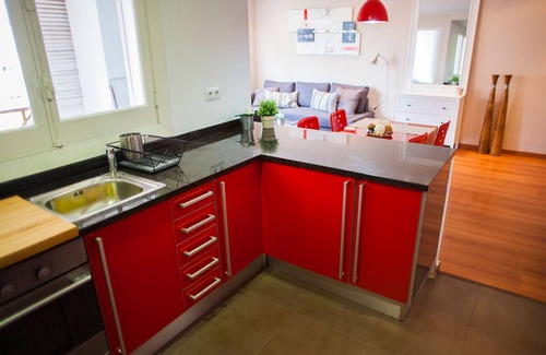 Mestalla Apartment | BRIGHT APARTMENT BETWEEN BEACH AND CITY