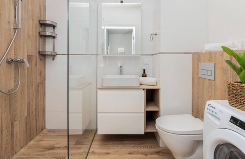 Emaus Apartment | Bright Apartment Gdansk by Renters