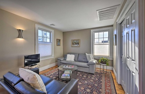 Greenport Apartment | Bright Apartment - half Mi to Greenport Harbor!