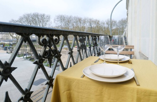 Downtown Angers Apartment | Bright apartment ideally located in the center of Angers