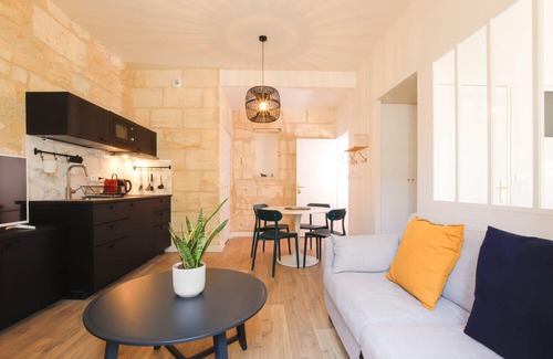 Bordeaux Sud Apartment | Bright apartment in hypercentre for 4 people