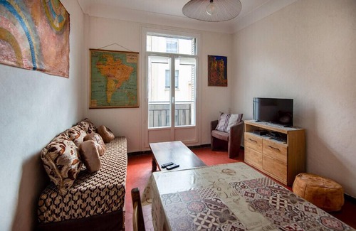 Les Cinq Avenues Apartment | Bright Apartment in Marseille
