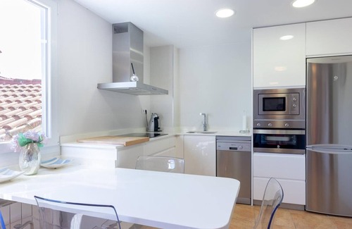 Mundaka Apartment | Bright apartment in Mundaka, perfect for couples and families, near the beach