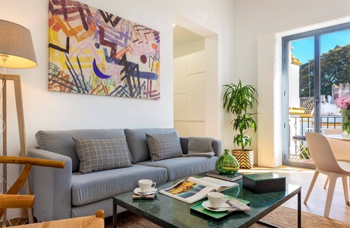 Santa Cruz Apartment | Bright Apartment in Santa Cruz Quarter. Santa Teresa V