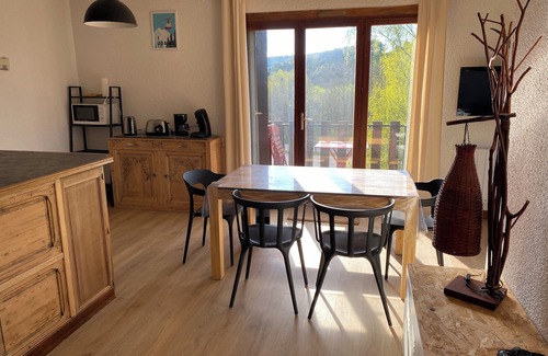 Montclar Apartment | Bright apartment in the heart of Saint Jean Montclar Station