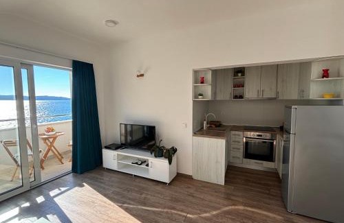Donja Josica Apartment | Bright Apartment