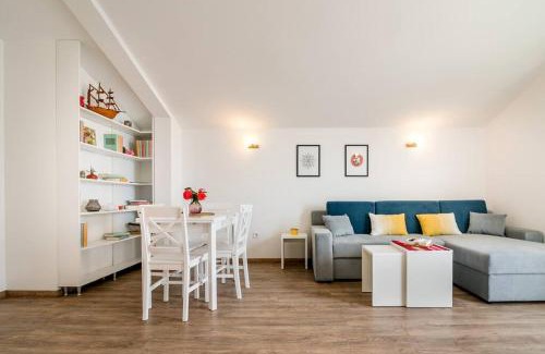 Donja Josica Apartment | Bright Apartment