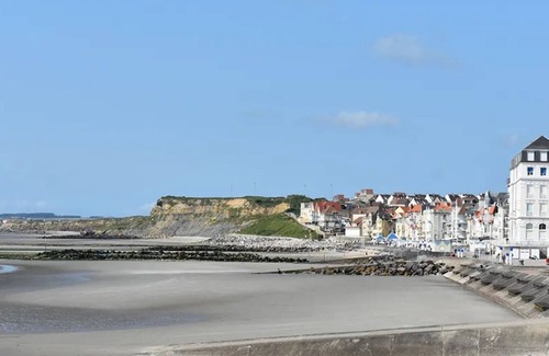Wimereux Apartment | Bright apartment near the beach with parking and WIFI