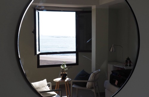 Melenara House | Bright apartment on the beachfront