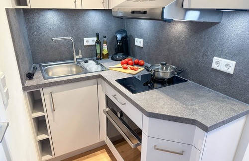 Antonsviertel Apartment | ☆Bright apartment☆Wide view☆12th floor☆Netflix☆Center☆