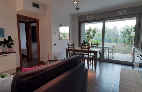 Peschiera Borromeo Apartment | Bright apartment with garden San Bovio [near Linate M4].