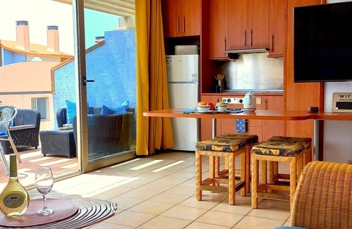 Esquinzo Apartment | Bright apartment with large communal pool