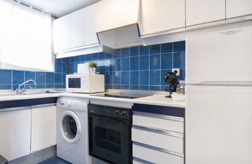 Marbella City Centre Apartment | Bright Apartment with Front Sea Views