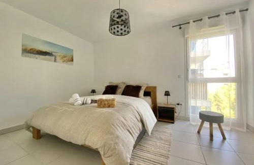 La Pompignane Apartment | Bright apartment with balcony