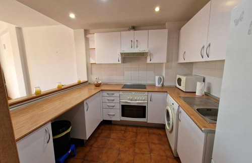 Algete Apartment | Bright apartment with terrace