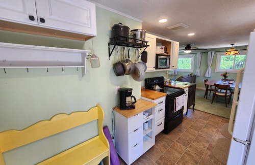 Northport Apartment | Bright apartment within walking distance of The Village of Northport.
