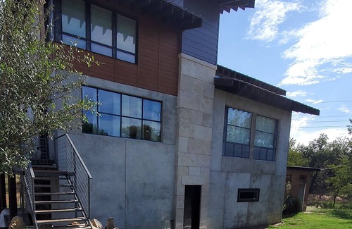 Cottonwood Shores House | Bright Artsy modern 2bdrm/2ba sleeps 6 - Lake nearby & pet-friendly!
