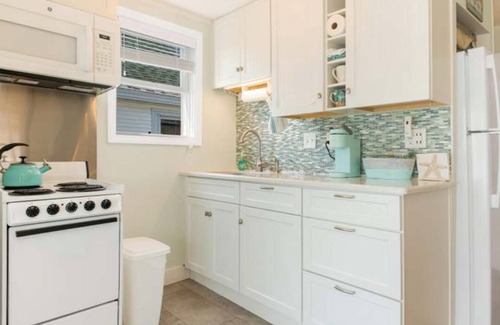 York Beach Cottage | Bright Beach Cottage At Long Sands Beach