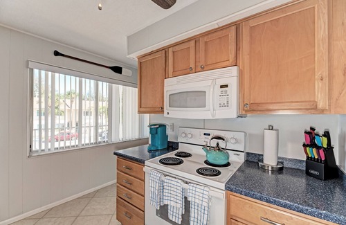 Siesta Key Condo | Bright & Beachy - Steps to the water!