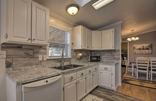 Piute County House | Bright & Beautiful Home, Explore Nat'l Parks!