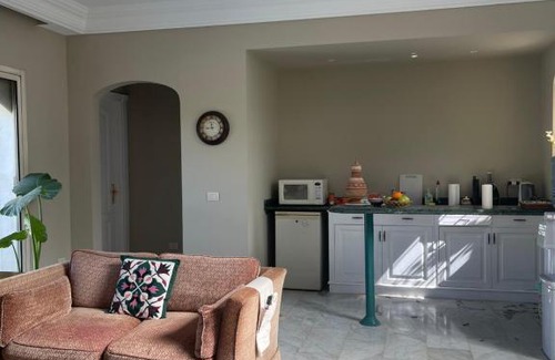 Giza House | Bright Bedroom near The Pyramids room 1