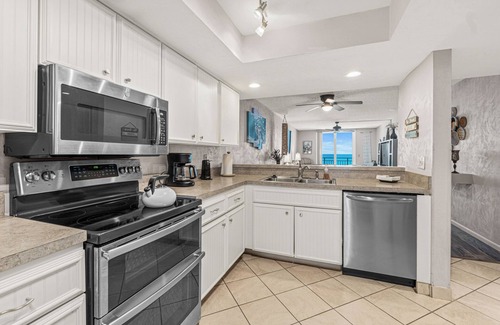 Indian Harbour Beach Condo | Bright, Breezy & Ocean Easy 2BR/2BA Beachfront Beauty Indian Harbour Beach