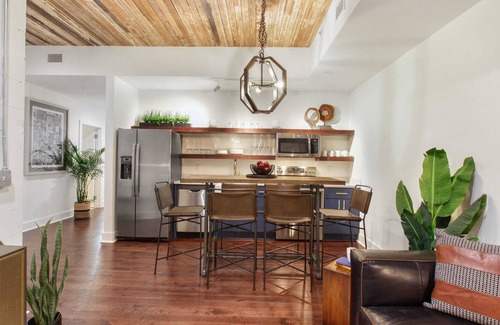 Historic District - North Condo | Bright, Central Historic Home