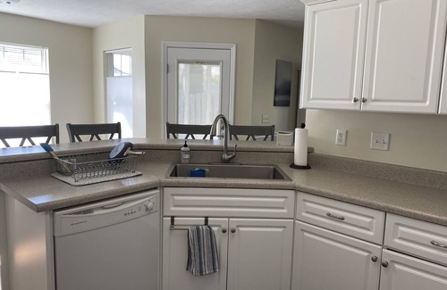 Aiken House | Bright centrally located 3 bed/2 bath with fenced private yard