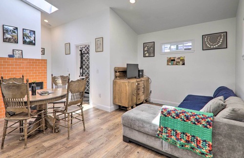 Oakland Cottage | Bright & Cheerful Bungalow in Heart of Oakland!