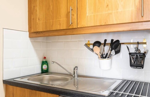 City Centre Dublin Apartment | Bright Citycentre 2Bed apt in Georgian Building