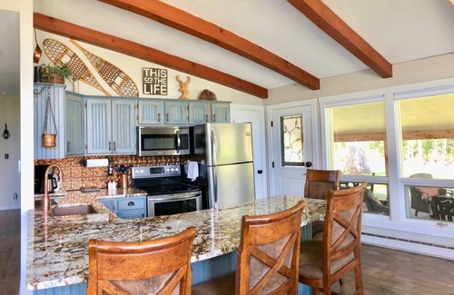 Donegal Ski Chalet | Bright & Clean Chalet