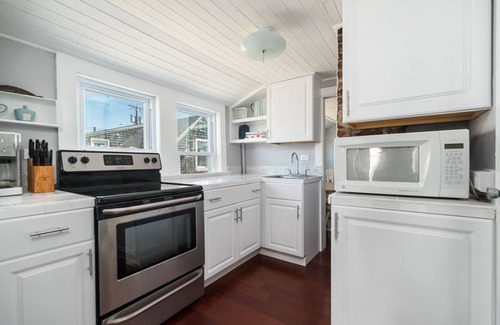 Rockport Apartment | Bright Coastal Apartment in the center of Quaint New England Sea Town