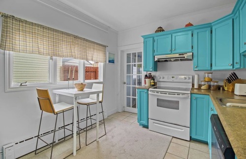Downtown St. John's House | Bright & Colourful 2 Bedroom Downtown
