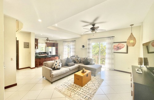 Herradura Condo | Bright Condo with great pool in La Torre Next to Los Suenos