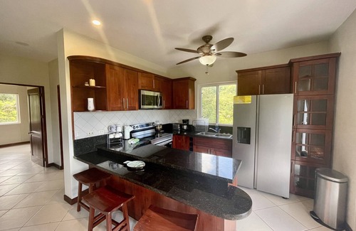 Herradura Condo | Bright Condo with great pool in La Torre Next to Los Suenos