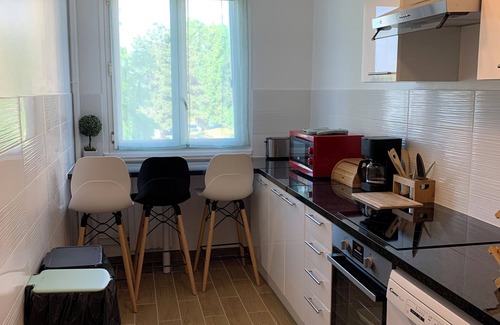 Clos des Roses Apartment | Bright Cosy 3-bedroom apartment