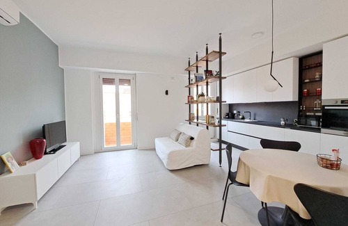 Ripamonti Corvetto Apartment | Bright Cosy apartments with a parking 10 mins from Duono