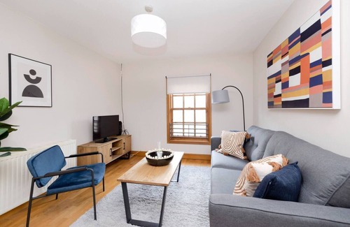 New Town Apartment | Bright&Cosy Flat near Scottish Gallery