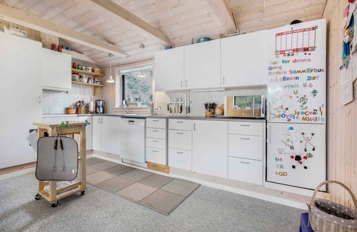 Haslevgarde House | Bright cottage 300 m from the beach